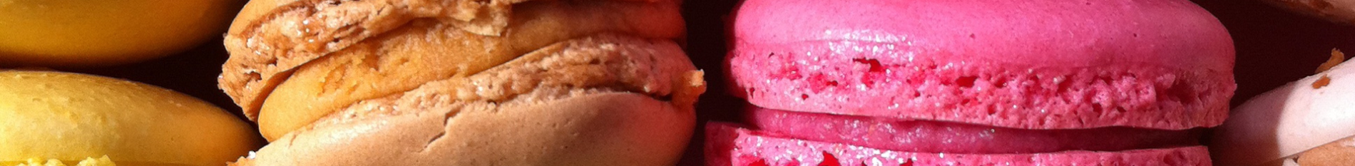 Blog-Banner-macarons-vs-macaroons